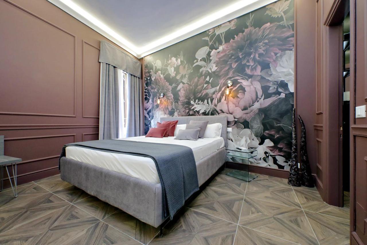 Ych-Butterfly Flat Close Trevi Fountain Rome Extérieur photo