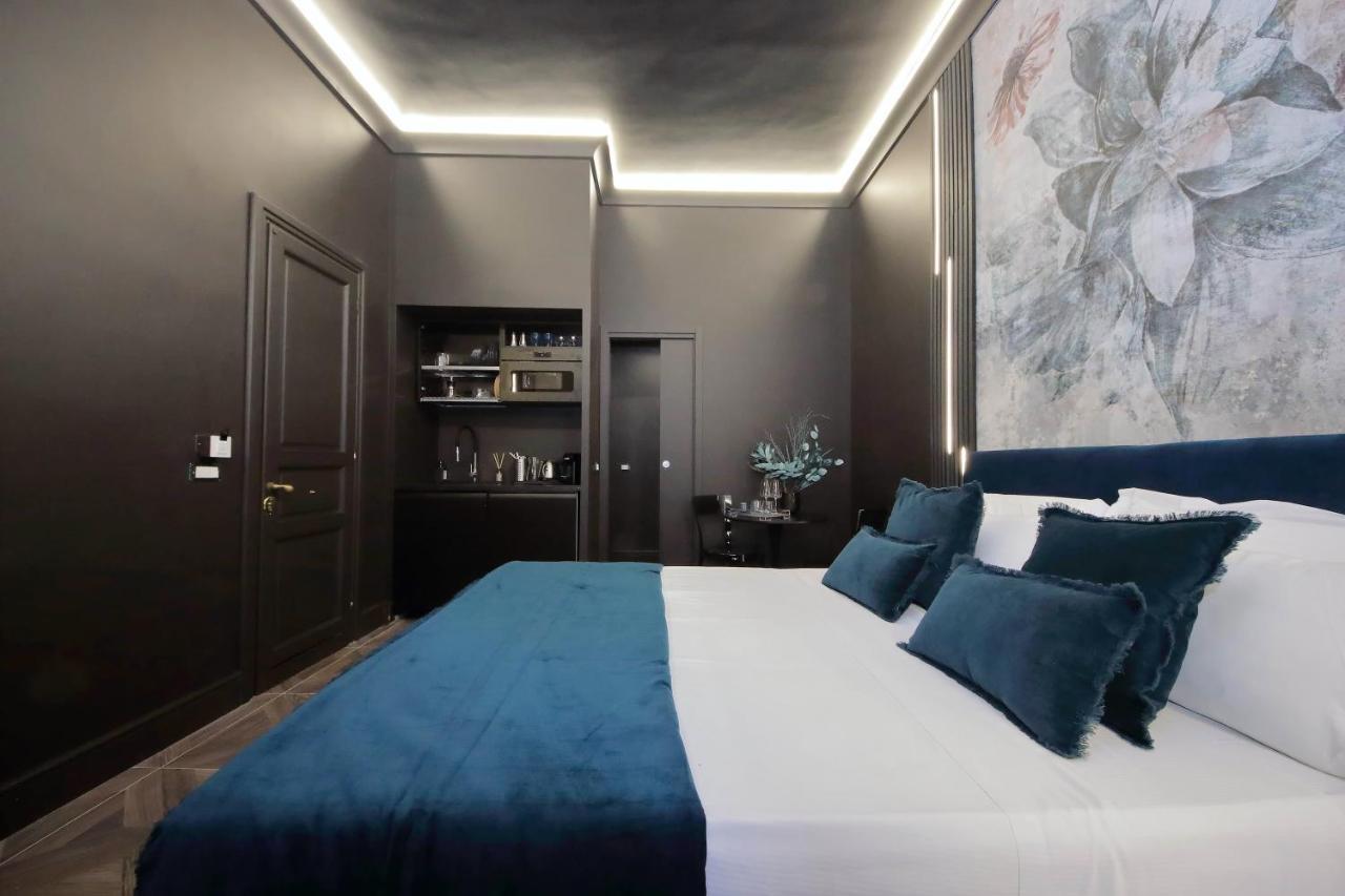 Ych-Butterfly Flat Close Trevi Fountain Rome Extérieur photo